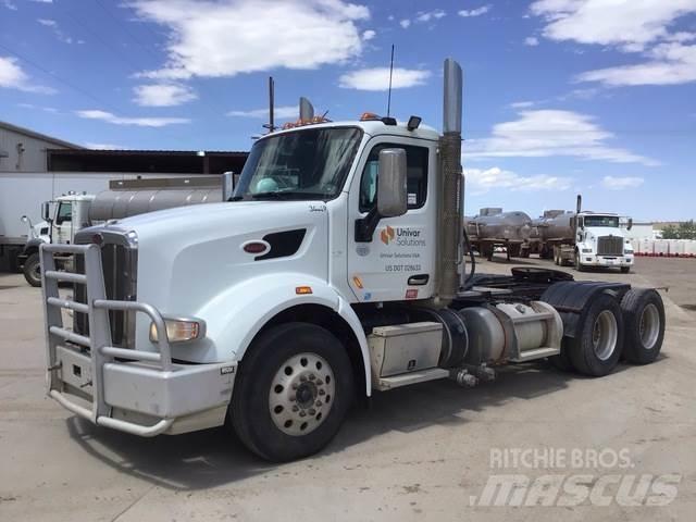 Peterbilt 567 Vetopöytäautot
