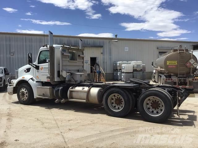 Peterbilt 567 Vetopöytäautot