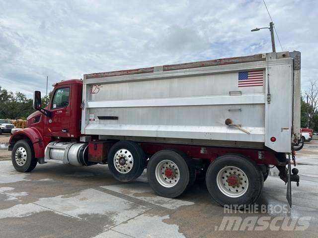 Peterbilt 567 Sora- ja kippiautot