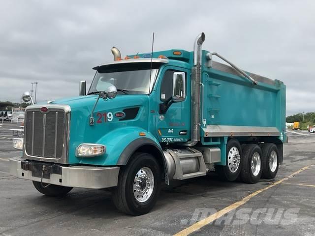 Peterbilt 567 Sora- ja kippiautot