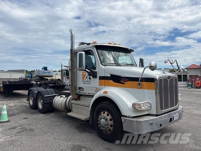 Peterbilt 567 Vetopöytäautot