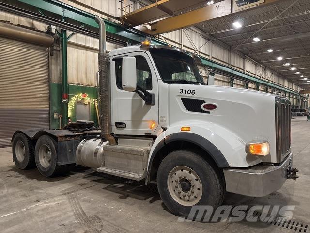 Peterbilt 567 Vetopöytäautot
