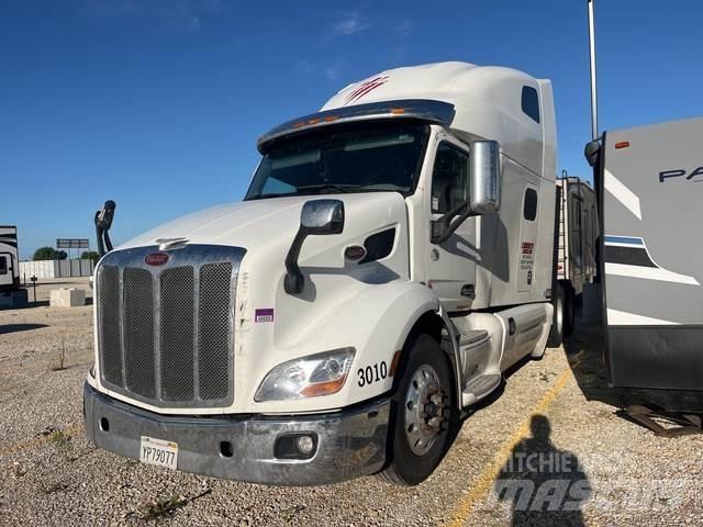 Peterbilt 579 Vetopöytäautot