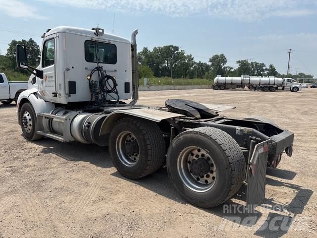 Peterbilt 579 Vetopöytäautot