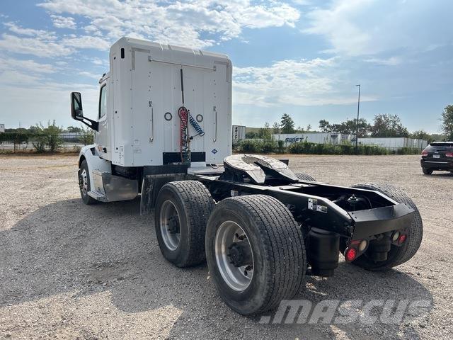 Peterbilt 579 Vetopöytäautot