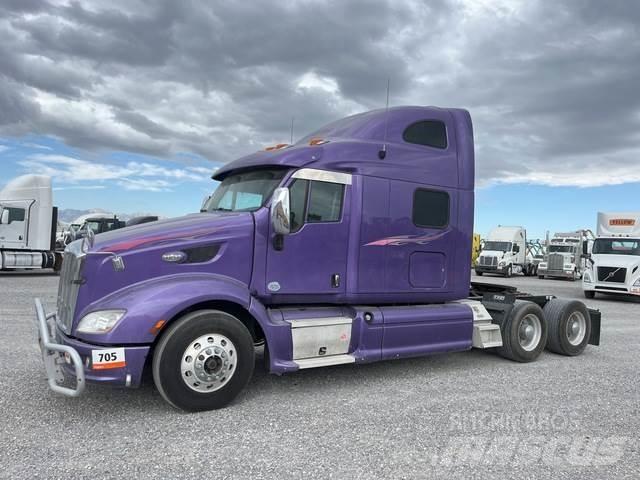Peterbilt 587 Vetopöytäautot