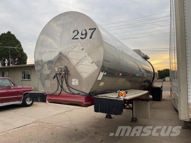 Polar  Säiliöperävaunut