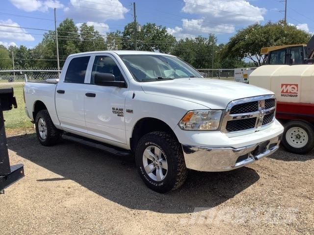 RAM 1500 Lava-autot