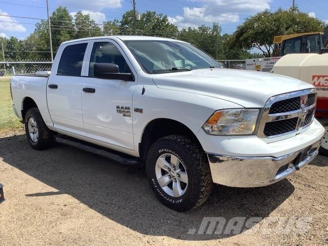 RAM 1500 Lava-autot