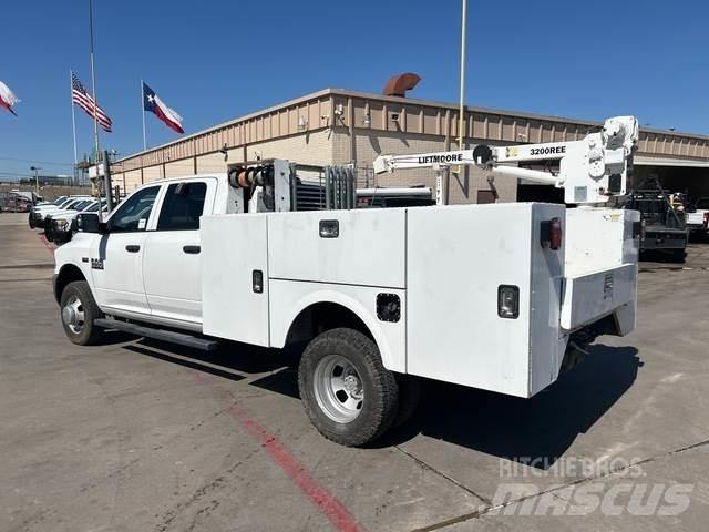 RAM 3500 Tienhoitoautot