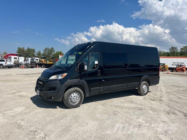 RAM 3500 Pakettiautot
