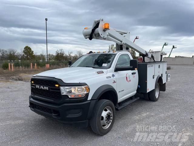 RAM 5500 Nostolava-autot