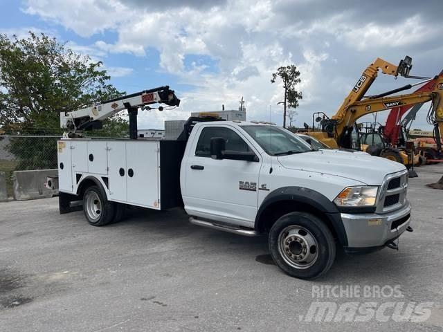 RAM 5500 Tienhoitoautot