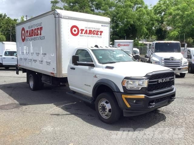 RAM 5500 Umpikorikuorma-autot