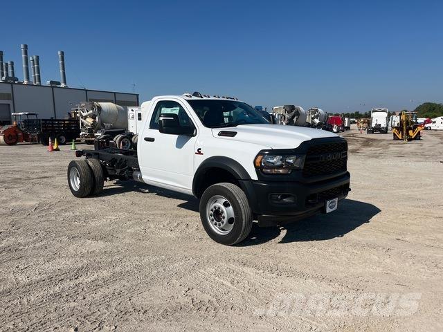 RAM 5500 Ohjaamot ja sisustat