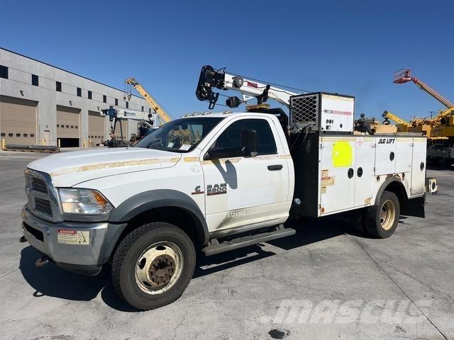 RAM 5500 Tienhoitoautot