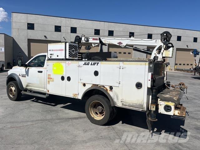 RAM 5500 Tienhoitoautot