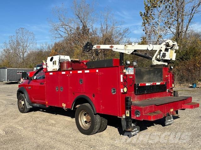 RAM 5500 Tienhoitoautot