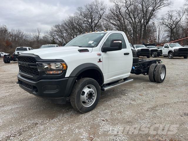 RAM 5500 Ohjaamot ja sisustat