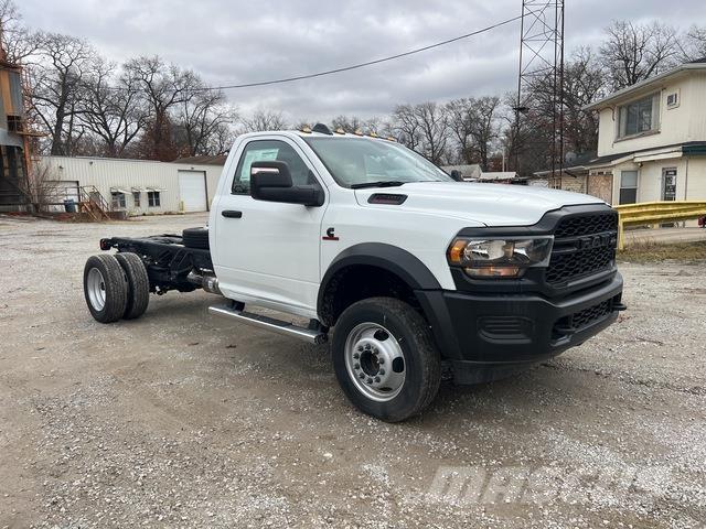 RAM 5500 Ohjaamot ja sisustat