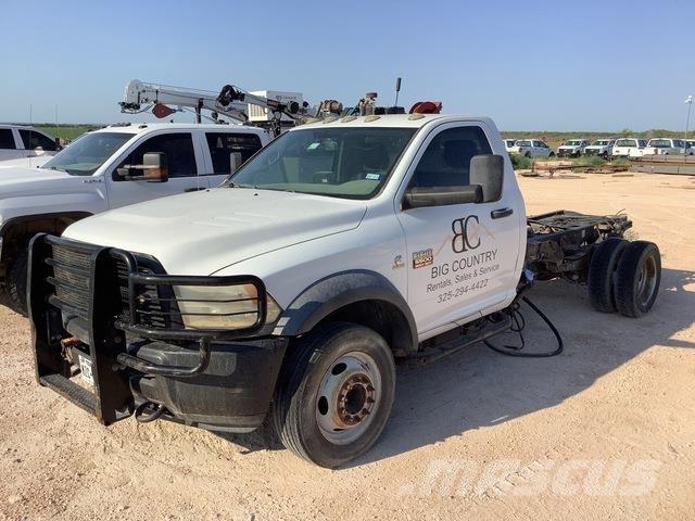 RAM 5500HD Ohjaamot ja sisustat