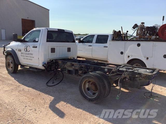 RAM 5500HD Ohjaamot ja sisustat