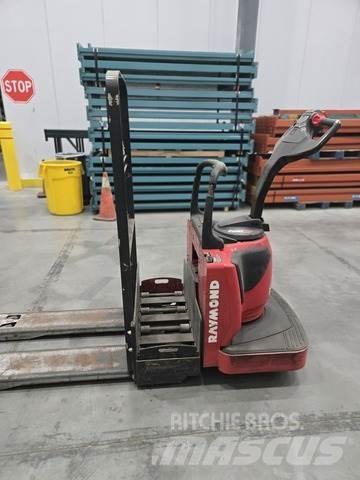 Raymond 8410 Pumppukärryt