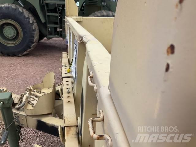  Raytheon M1102 Muut perävaunut
