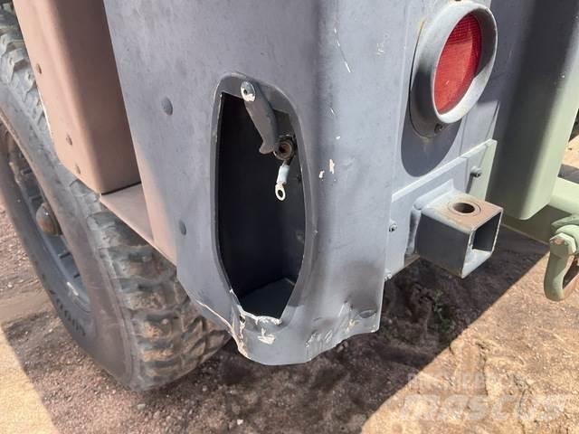  Raytheon M1102 Muut perävaunut