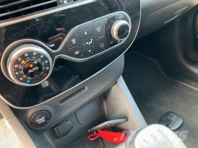 Renault Clio Henkilöautot