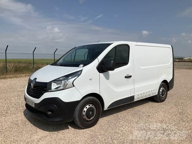 Renault Trafic Pakettiautot
