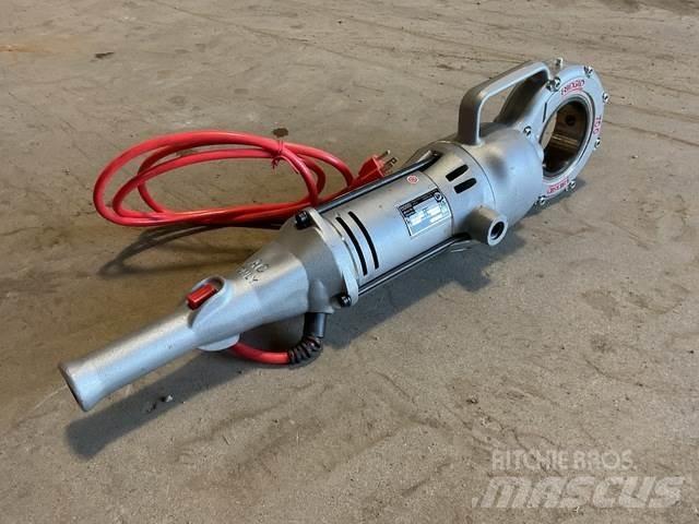  Ridgid 700-T2 Putkistonkäsittelylaitteet