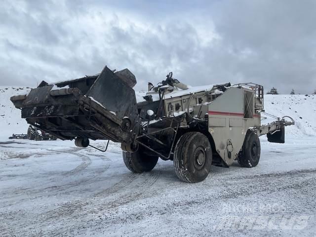 Roadtec SB2500D MTV (Material transport vehicle)