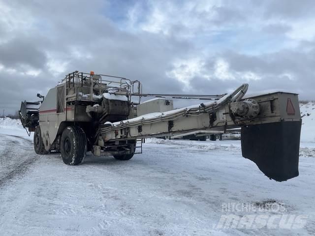 Roadtec SB2500D MTV (Material transport vehicle)