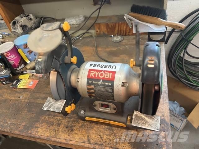  Ryobi BGH827 Myllyt / Murskaus koneet