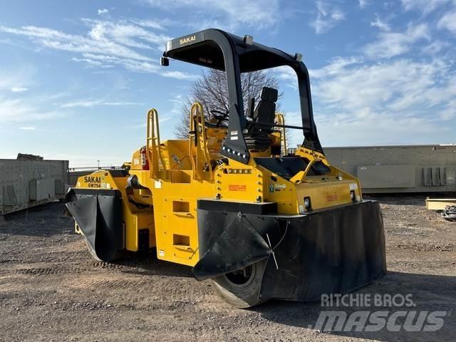 Sakai GW745 Kumipyöräjyrät