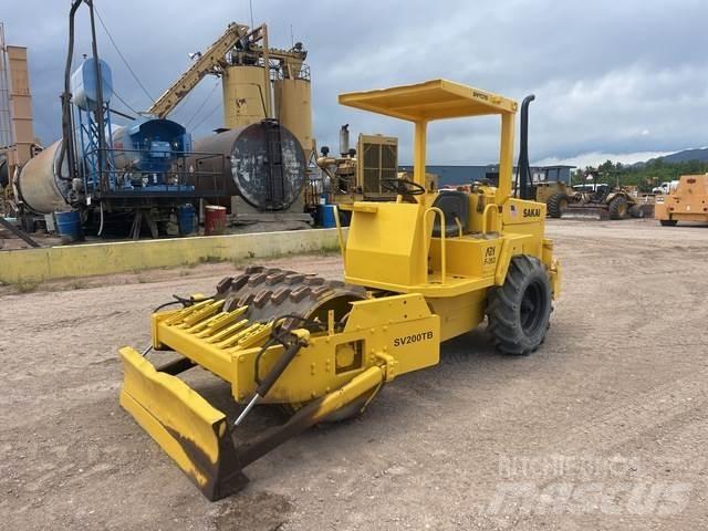 Sakai SV200TB Yksivalssijyrät