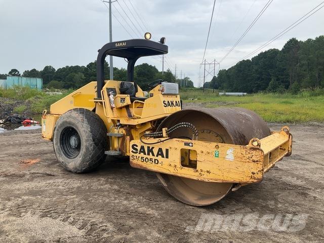 Sakai SV505D Yksivalssijyrät