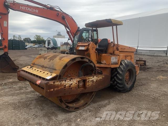 Sakai SV70TF Yksivalssijyrät