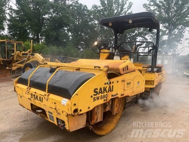 Sakai SW880 Tandemjyrät