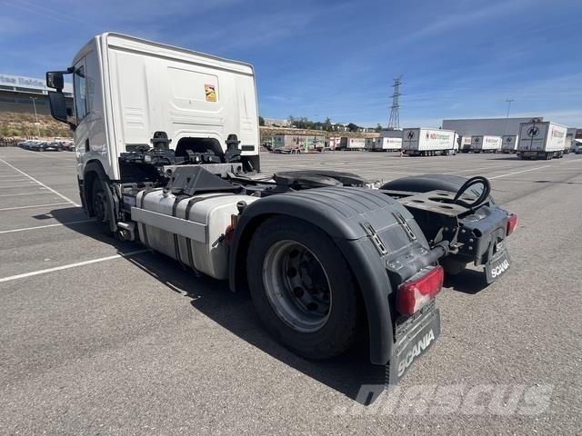 Scania P410 Vetopöytäautot