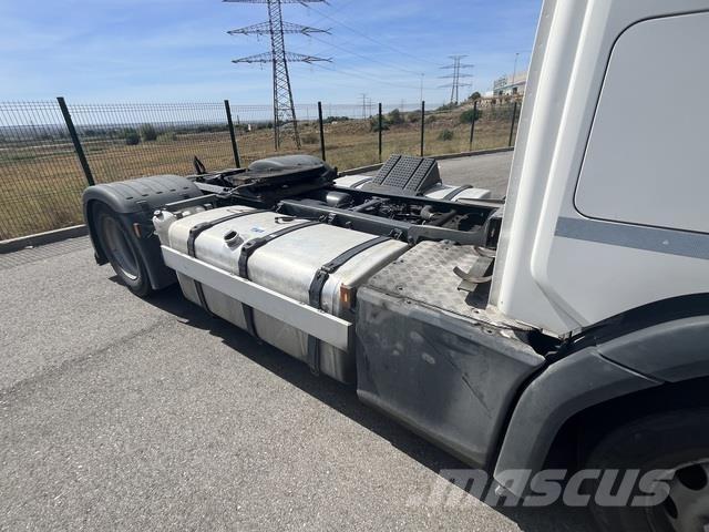 Scania P410 Vetopöytäautot