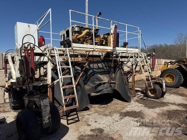 Scarab 14 HYD Kompostin kääntökoneet