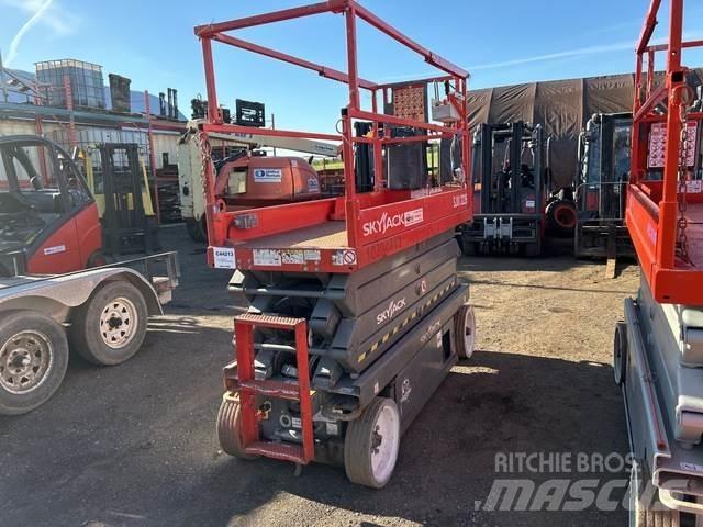 SkyJack 3226 Saksilavat