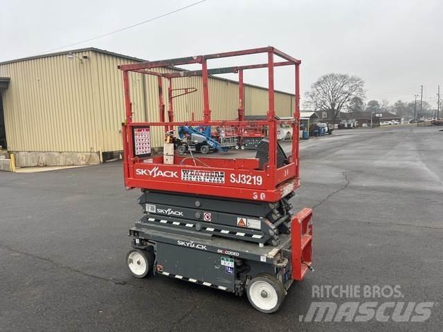 SkyJack SJ3219 Saksilavat