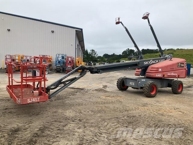 SkyJack SJ45T Teleskooppipuominostimet