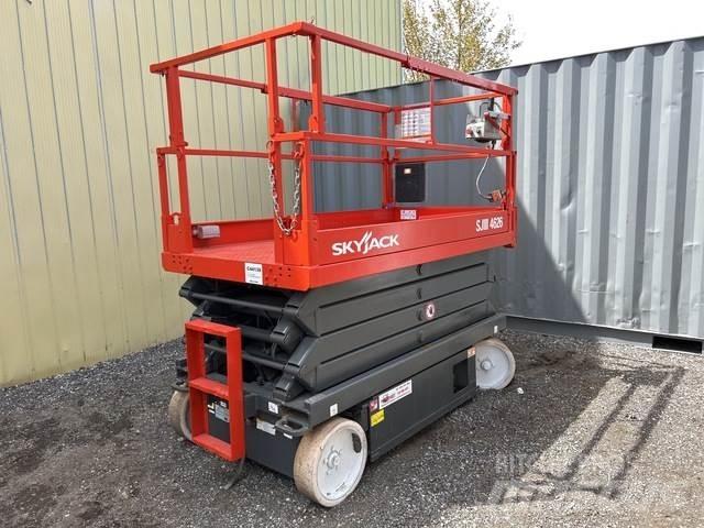 SkyJack SJ4626 Saksilavat