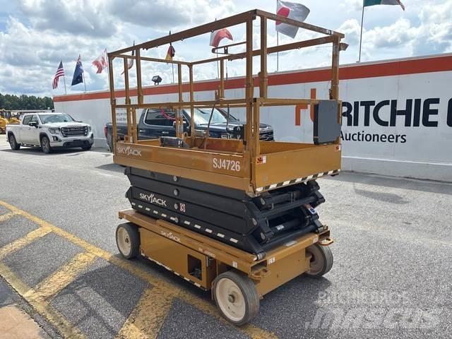 SkyJack SJ4726 Saksilavat