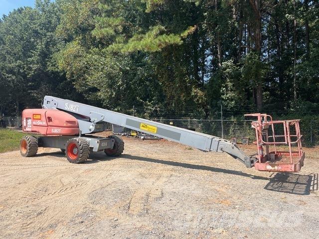 SkyJack SJ82T Teleskooppipuominostimet
