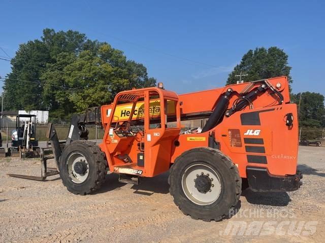 SkyTrak 10054 Kurottajat